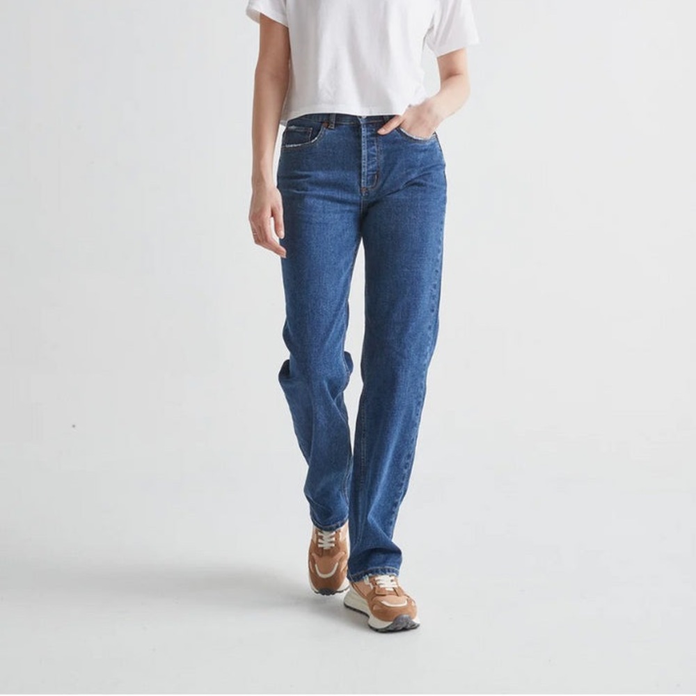 Duer Women's Midweight Performance Denim Loose Straight - Medium Blue